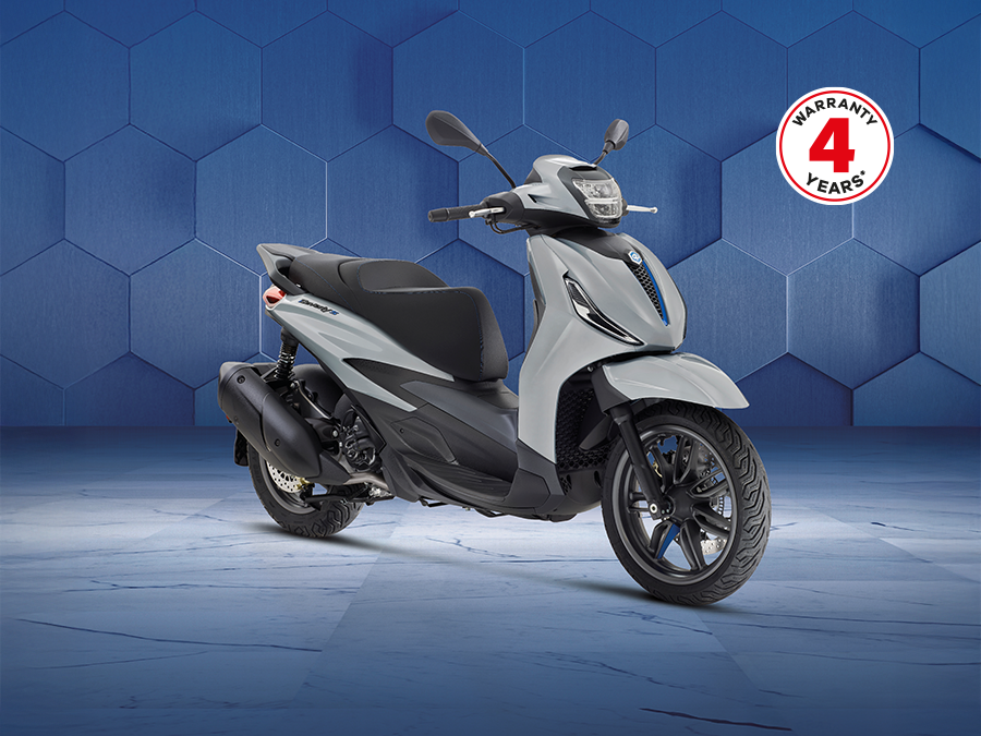 Piaggio-Beverly-S_310-3_4-Hero-M-900x675-EN