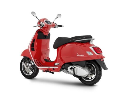 Vespa_GTS_310_Super_Rosso_3-4_post_sx