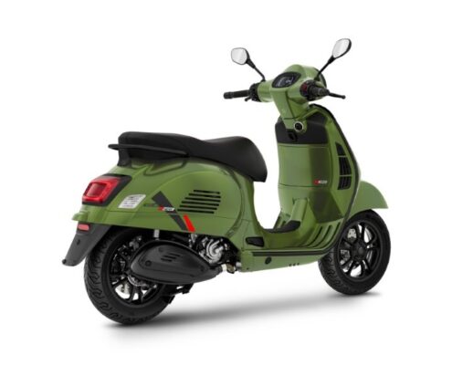 Vespa_GTS_310_Super_Sport_Verde_3-4_post_dx